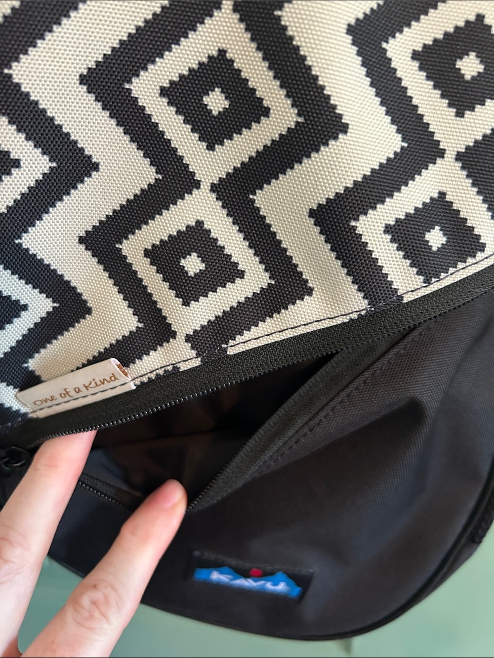 Sling bag - Picture 3 of 13